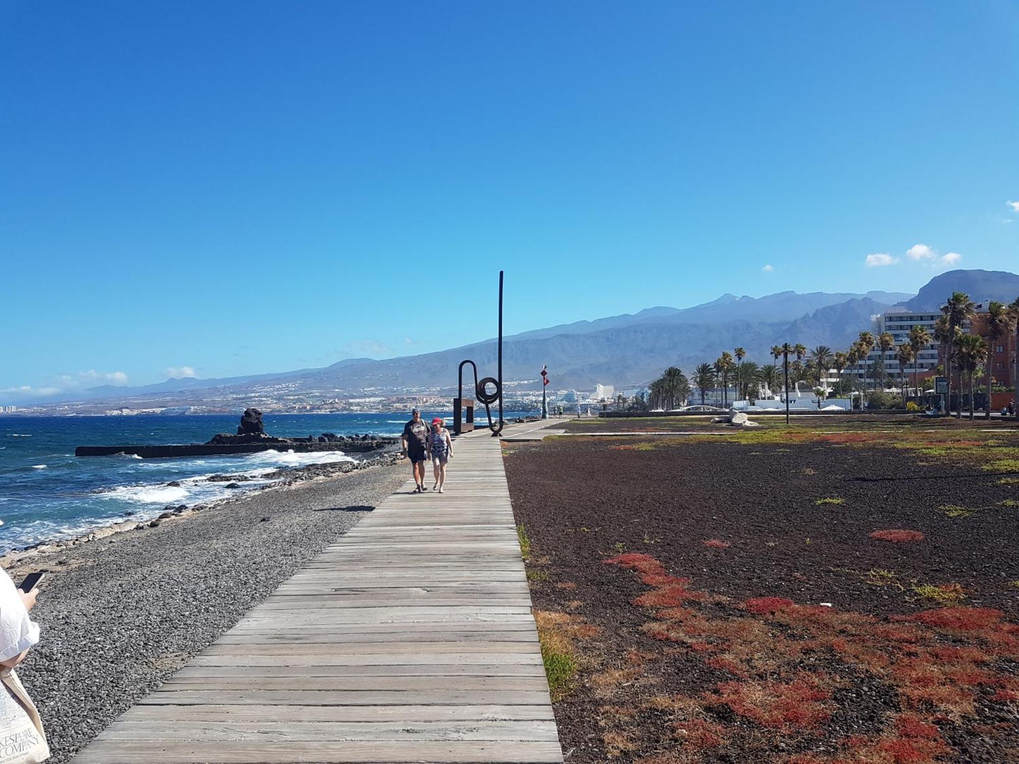Beach 400Mtr, Top Of Mountain With Spectacular Surround View 200Mtr لوس كريستيانوس المظهر الخارجي الصورة