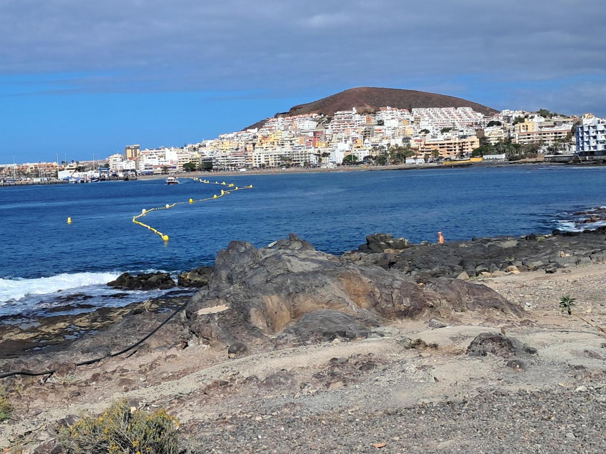 Beach 400Mtr, Top Of Mountain With Spectacular Surround View 200Mtr لوس كريستيانوس المظهر الخارجي الصورة